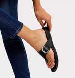 GRACCIE Toe-Post Sandal - Black